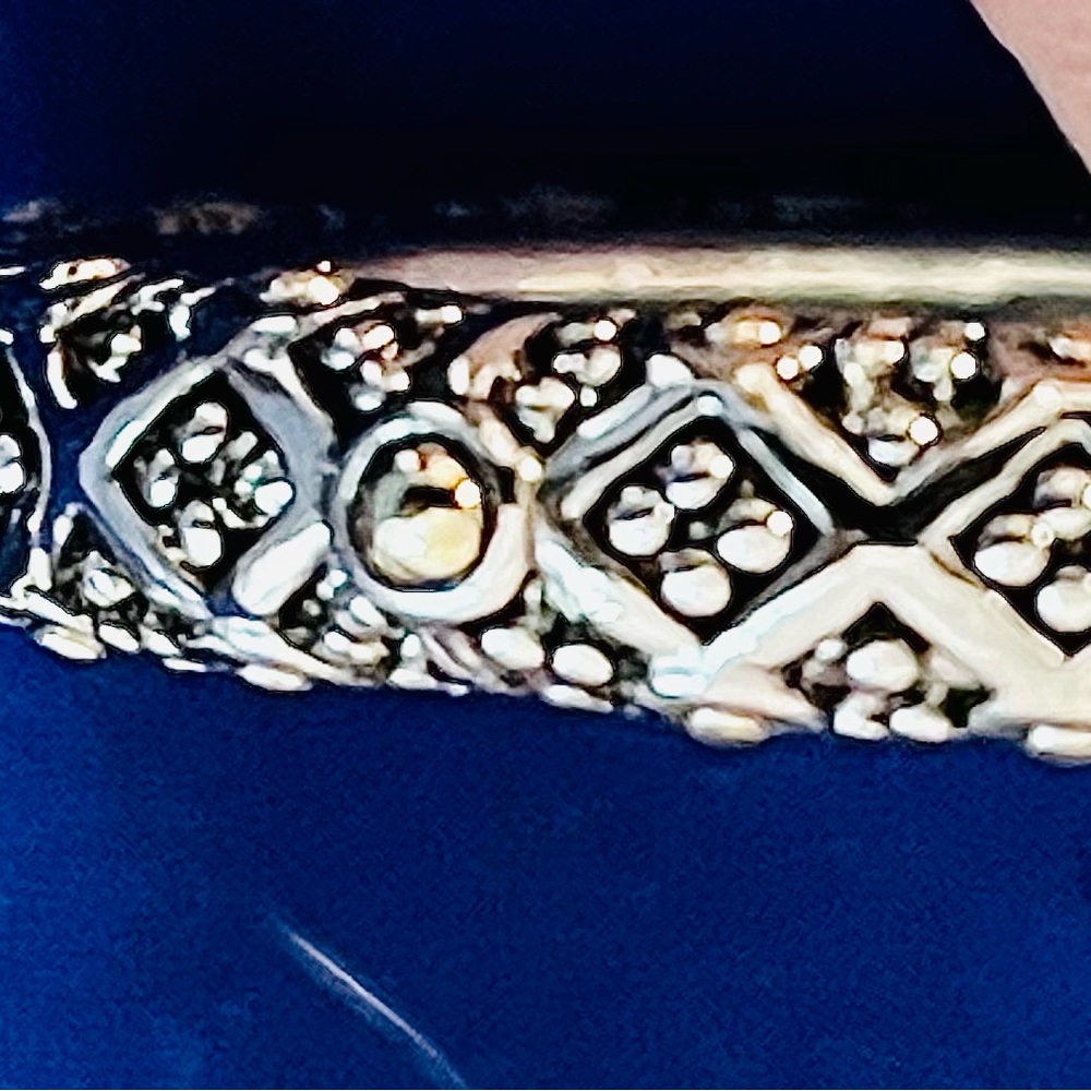 Hoop earrings - Picture 2 of 2